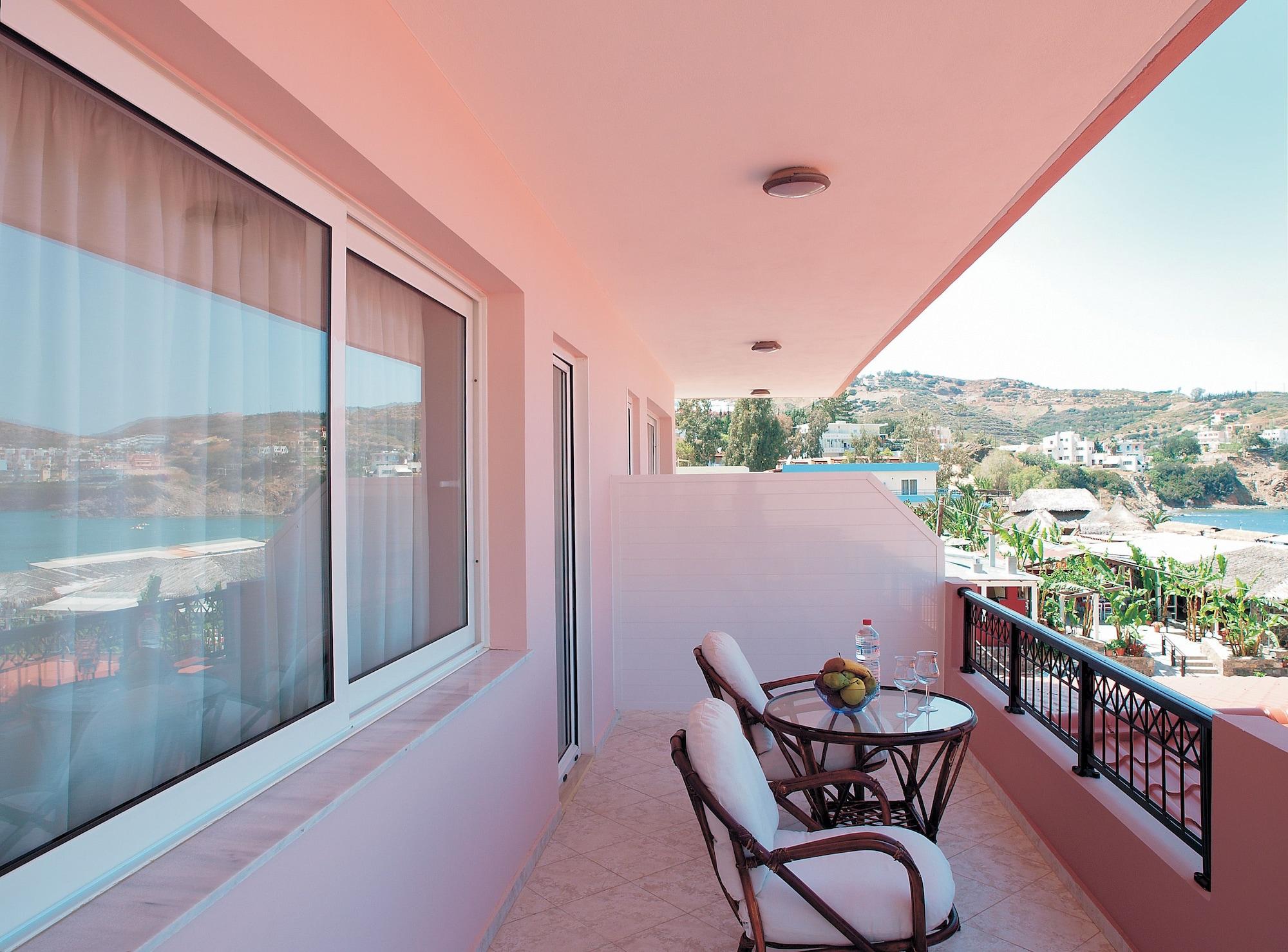 Niriides Beach Hotel 罗希姆诺 客房 照片