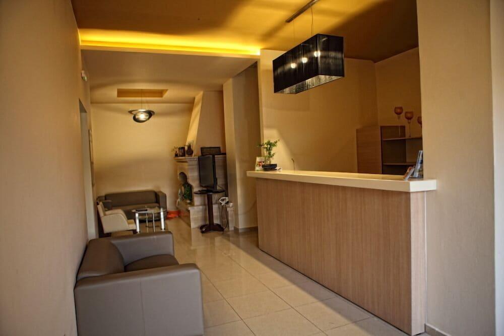 Niriides Beach Hotel 罗希姆诺 内观 照片