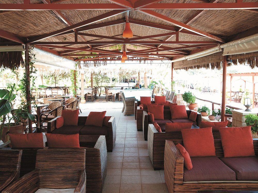 Niriides Beach Hotel 罗希姆诺 外观 照片