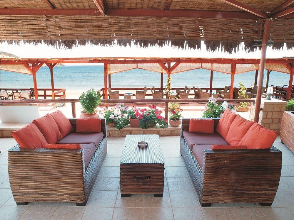 Niriides Beach Hotel 罗希姆诺 餐厅 照片